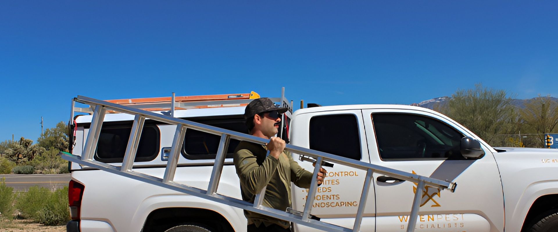 Wren Pest Specialists technician ready for service in Tucson Arizona