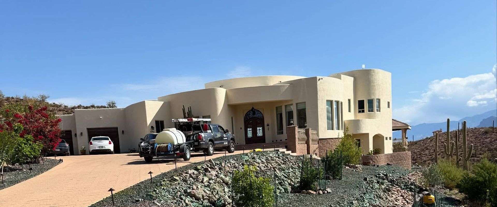 Wren Pest Specialists service truck at a Green Valley Arizona home